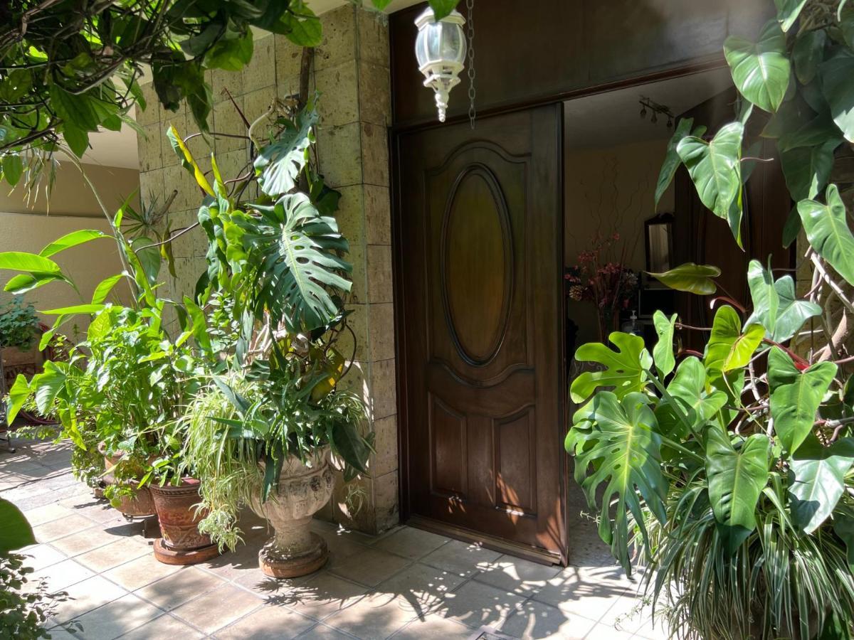 Dickinson Guest House, Guadalajara Expo Exterior photo